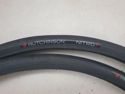 HUTCHINSON NITRO 2 / 700x25 / drát / 2ks / SUNDANÝ Z NOVÉHO KOLA