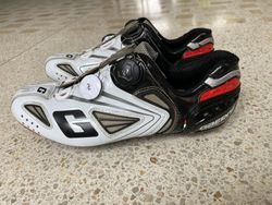 Prodám tretry Gaerne Full carbon G, vel 41,5.