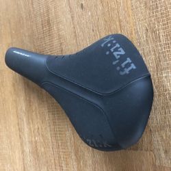 Fizik Antares R5 regular