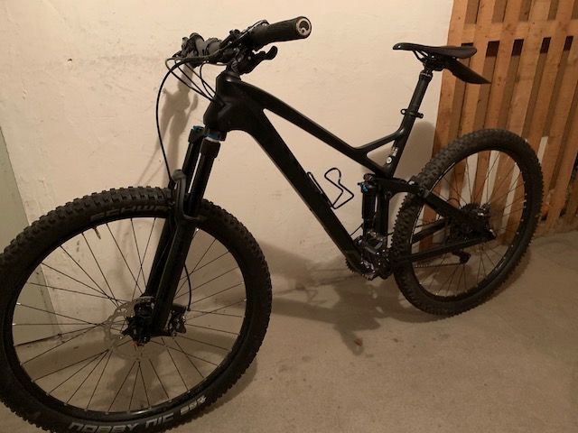 Ghost SLAMR 6 LC 27,5 vel. M (165-180cm), karbon