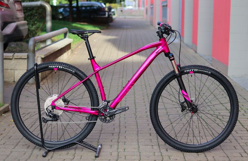 ROCK MACHINE Catherine 40-29 (2021) L / NOVÉ
