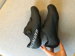 Specialized Torch 1.0 Black, vel. 43