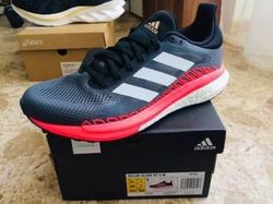 Běžecké boty Adidas, Mizuno