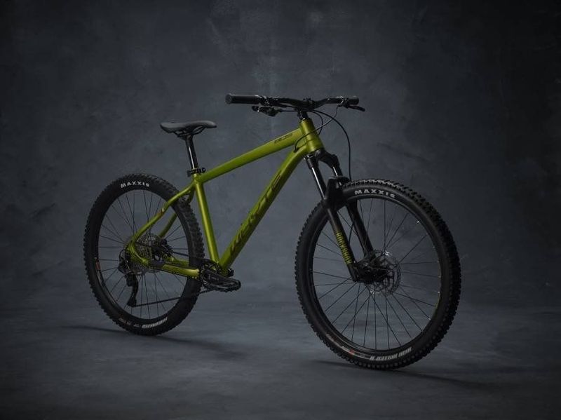 WHYTE 805 - doprodej poslední kola vel. S, L (SLEVA -32%)