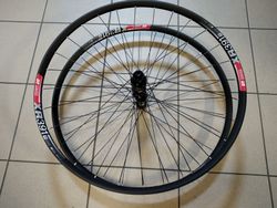 Zapletená kola DT350+XR391