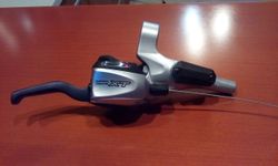 Řazení /brzda Shimano XT Dual control hydraulická brzda!