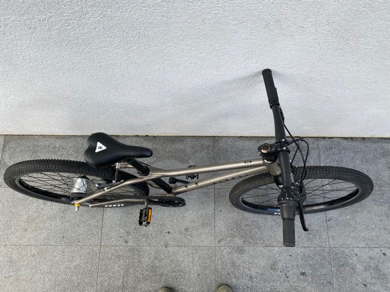 Kolo Rascal vel. 24. V záruce do 8/2021