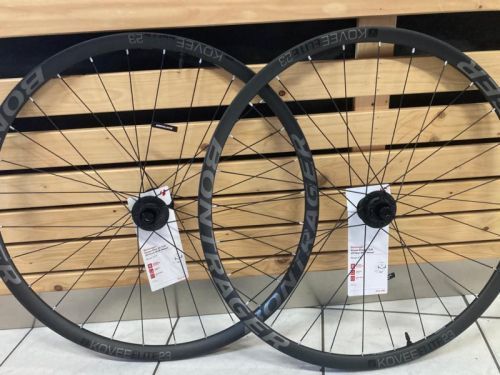 KARBONOVÁ KOLA (nová) 29” XC/ALL mountain pár kol