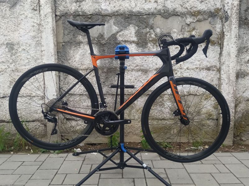 GIANT DEFY advanced 2