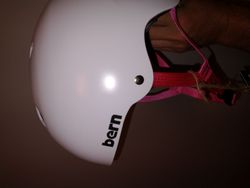 Bern Diabla vel 55-57 cm
