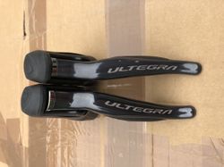 Řadící/hydraulické páky Shimano ULTEGRA Di2 ST-R8070 2x11sp - pár