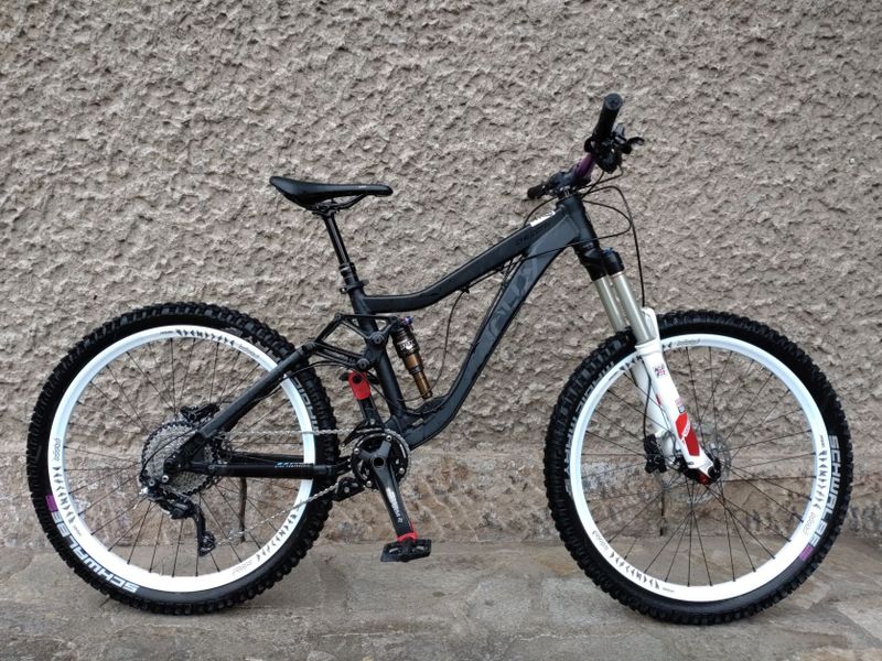 prodám enduro Knolly Chilcotin, hand made CAN, velikost S
