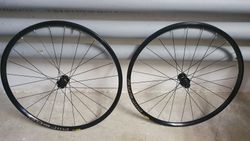 Zapletená kola Mavic Allroad Disc CL