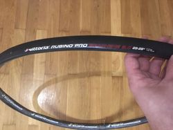 Vittoria Rubino Pro Galuska G2.0 25”
