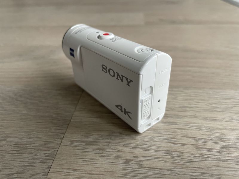 Sony Action Cam FDR-X3000 a příslušenství