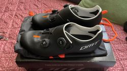 Tretry DMT D1 Black/Black