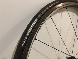 Dura Ace C24 predni kolo