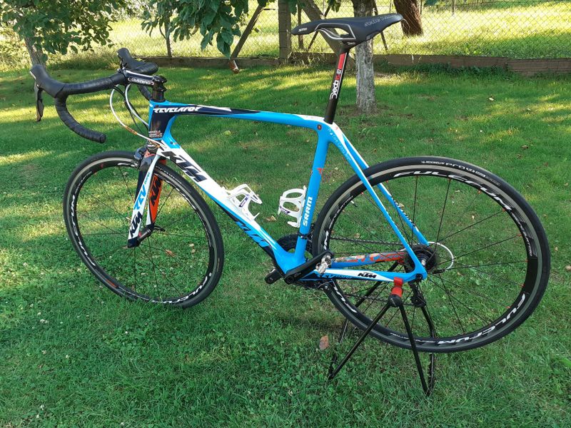 PRODÁM/VYMĚNÍM Pro Conti Racing Team Delko-Marseille Provence KTM