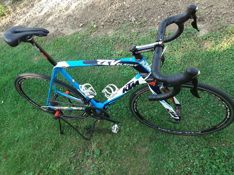 PRODÁM/VYMĚNÍM Pro Conti Racing Team Delko-Marseille Provence KTM