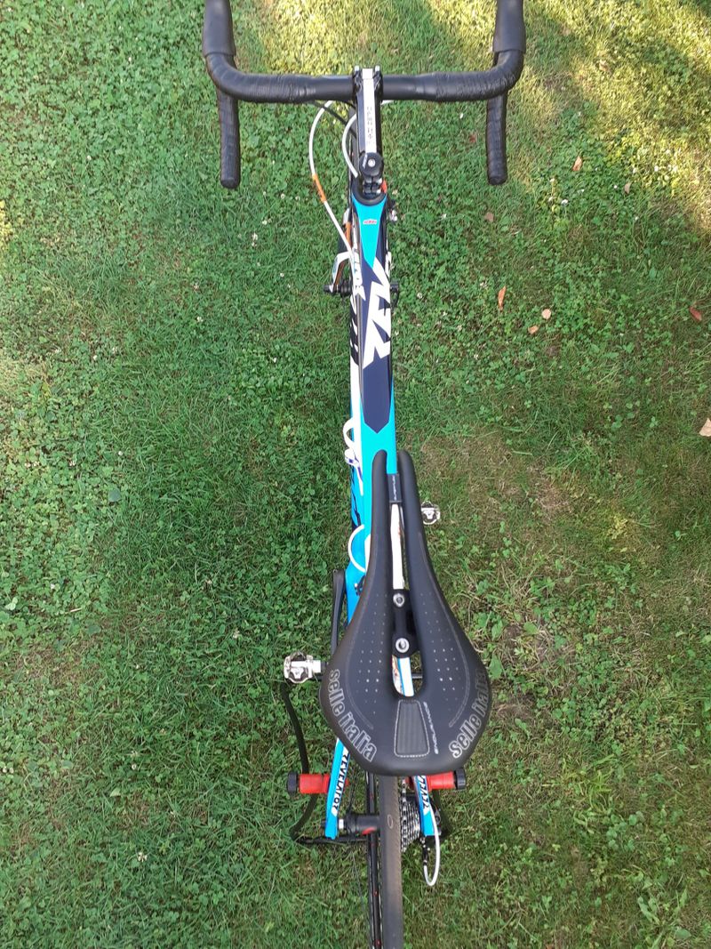 PRODÁM/VYMĚNÍM Pro Conti Racing Team Delko-Marseille Provence KTM