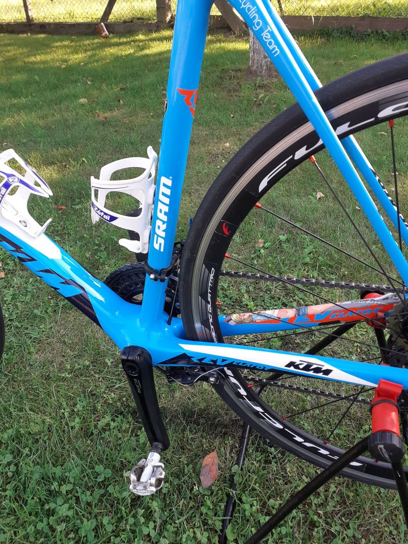 PRODÁM/VYMĚNÍM Pro Conti Racing Team Delko-Marseille Provence KTM