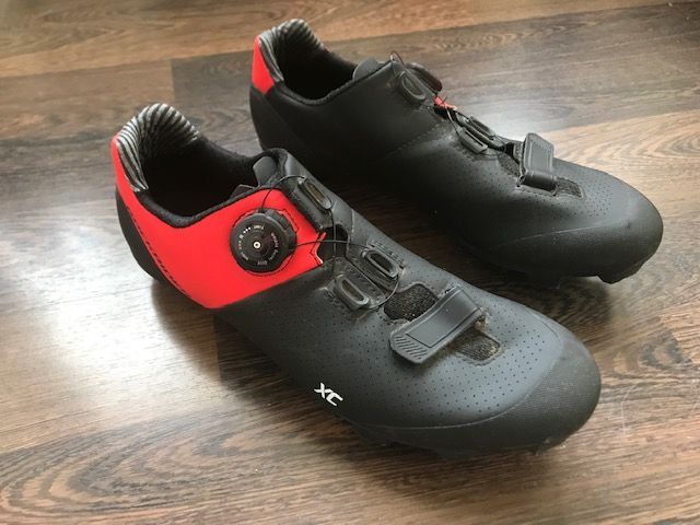 Cyklistické tretry na horské kolo XC 500 Rockrider