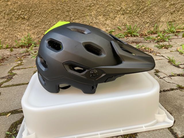 Bell Super DH MIPS integrální helma vel. M