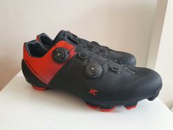 Predam krasne tretry Rockrider XC 900