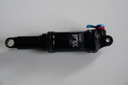 Tlumič FOX FLOAT DPS Performance, 3 position
