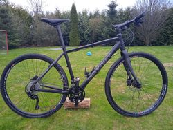 Krosové kolo na rámu Maxbike, osazení Shimano GRX