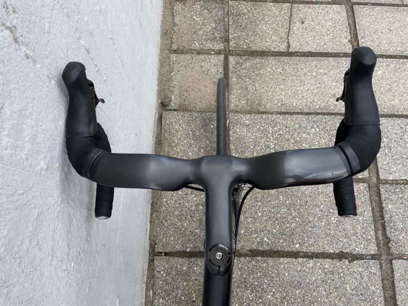 Secialized S-Works Roubaix - karbon - top stav