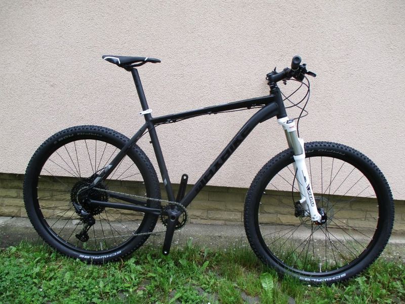 Nové 29" kolo na rámu Maxbike M509, Deore 1x11, vzduch. vidlice Suntour Raidon s pevnou osou