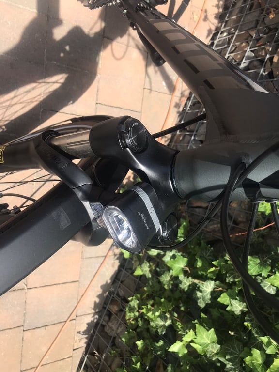 trekové kolo Scott Sub Sport 10