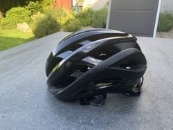 Giro Aether MIPS
