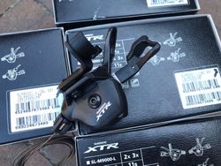 Levý řadič Shimano XTR