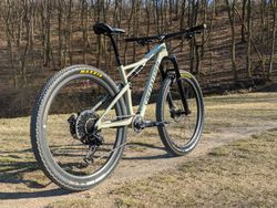 Specialized Epic Evo Expert | Carbon Frame and Wheels