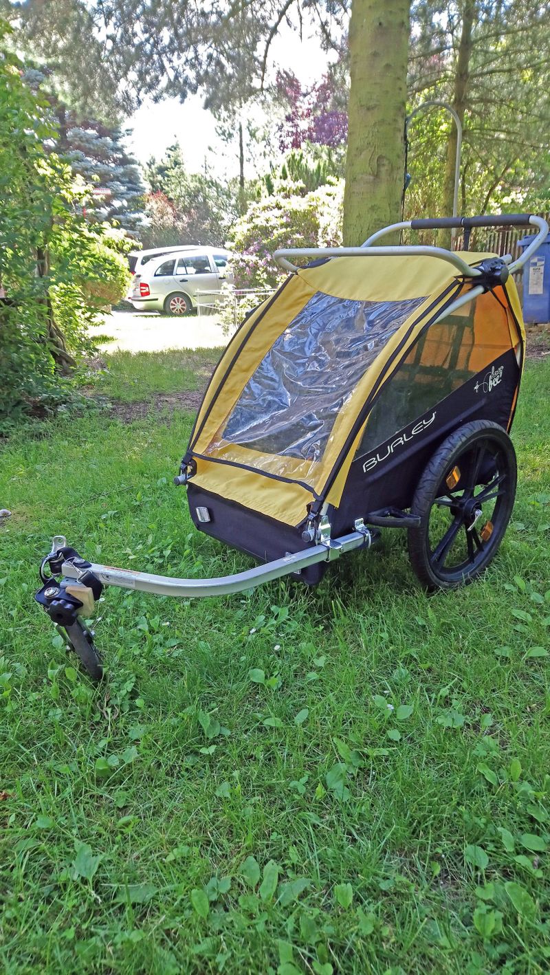 vozík Burley Honeybee pro 2 děti, model 2009