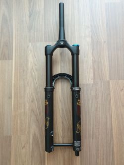 Vidlice Fox 38 Performance Grip