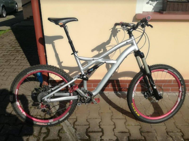 Specialized Enduro Expert 2011 + Leader Fox