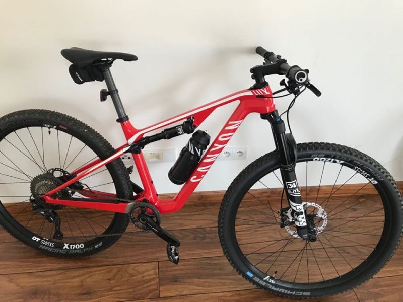 Canyon LUX CF 7.0 2019