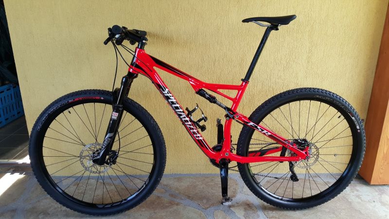 Specialized Epic comp 2016 "L" červené