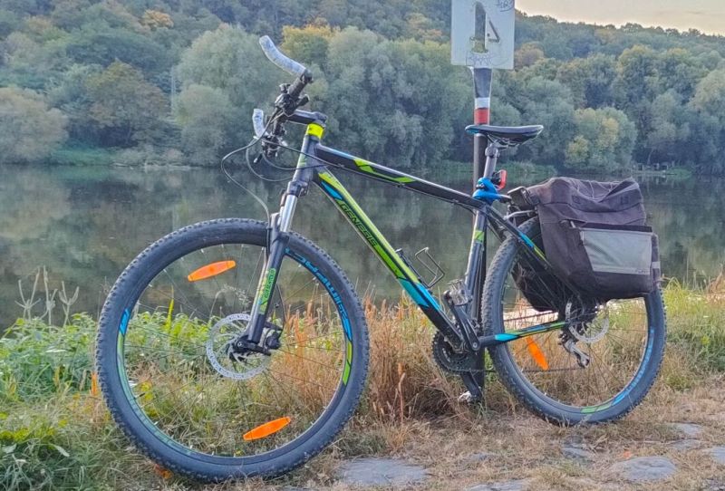 Genesis Impact 3.0 Horské kolo s brašnami 29" rám XL