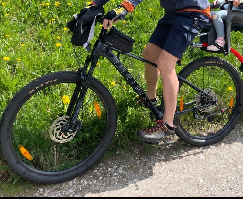 TREK X-CALIBER 8 Satin Lithium Grey 2023