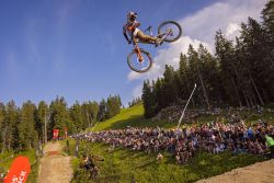 Super whipy na Crankworx