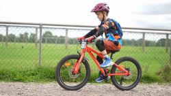 Jak vybrat správné dětské horské kolo a výbavu