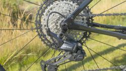 Nová 12 rychlostní gravel sada Shimano GRX RX820