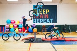 Danny MacAskill a gymnázium