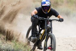 Carson Storch - Title MTB