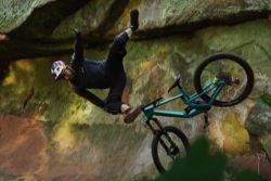 i Danny MacAskill se někdy utne